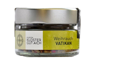 Weihrauch Vatikan.jpg